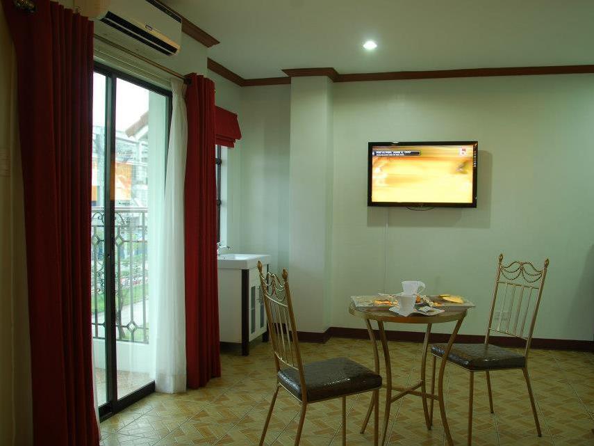 Ecoland Suites & Inn Davao Exterior photo