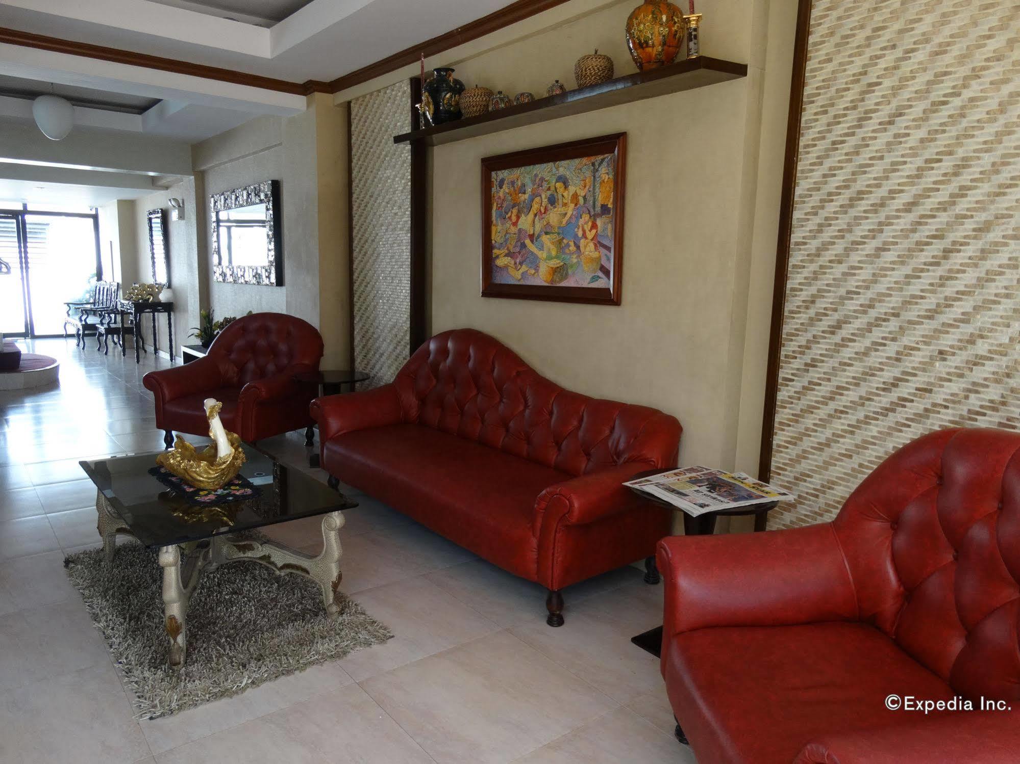 Ecoland Suites & Inn Davao Exterior photo