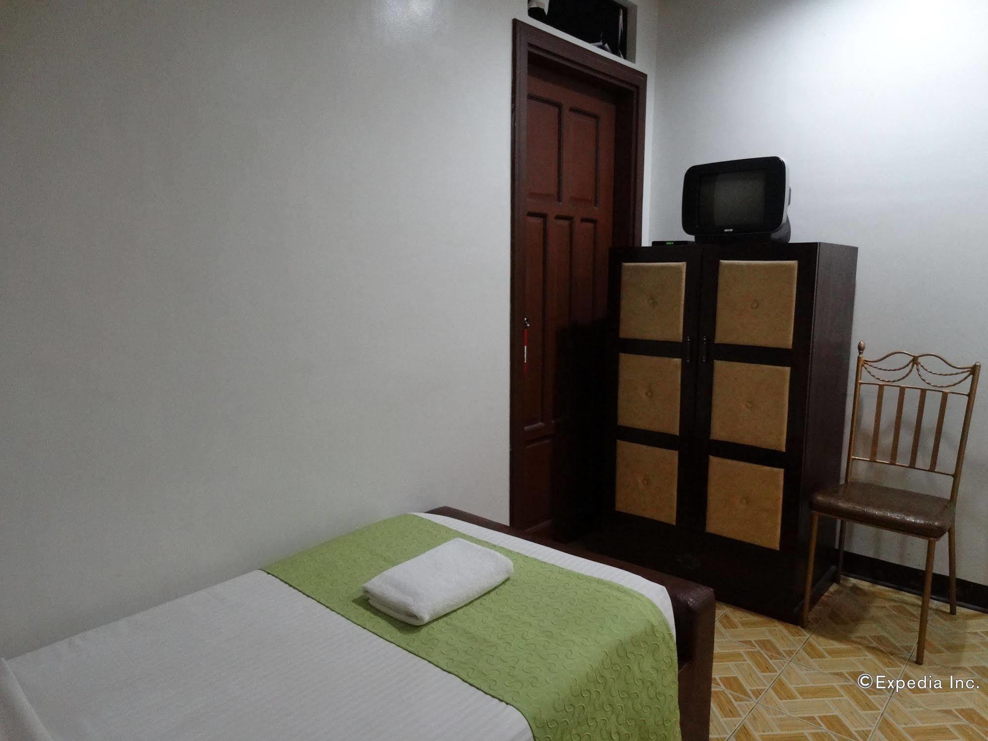 Ecoland Suites & Inn Davao Exterior photo